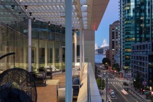 outdoor 7th floor terrace seating and views of the city